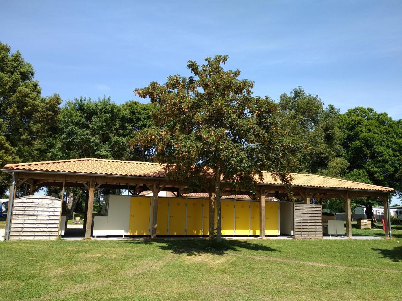 Camping Le Sorlut Cozes Exterior photo